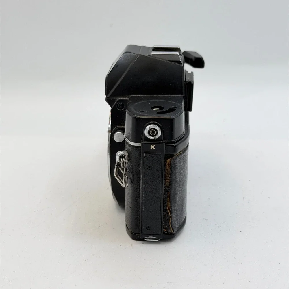 Konica Autoreflex TC 35mm SLR Film Camera Body Black Made in Japan Parts Repair